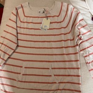 Barefoot dreams cozy pullover sweater